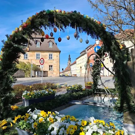 Apartment Lebendige Mit Wohlfuehlcharakter Bayreuth